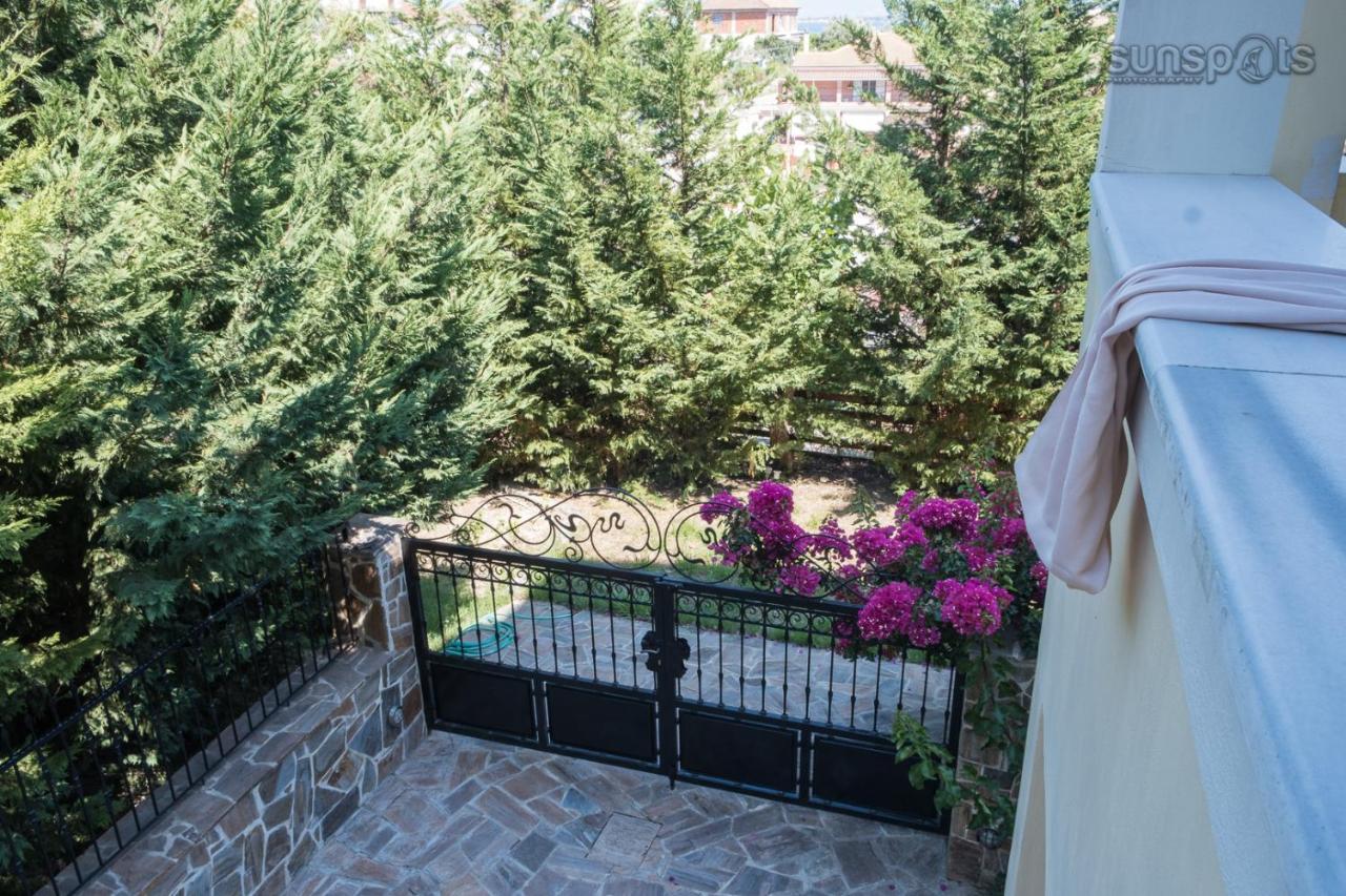 Villa Konstantina Petrití Екстериор снимка